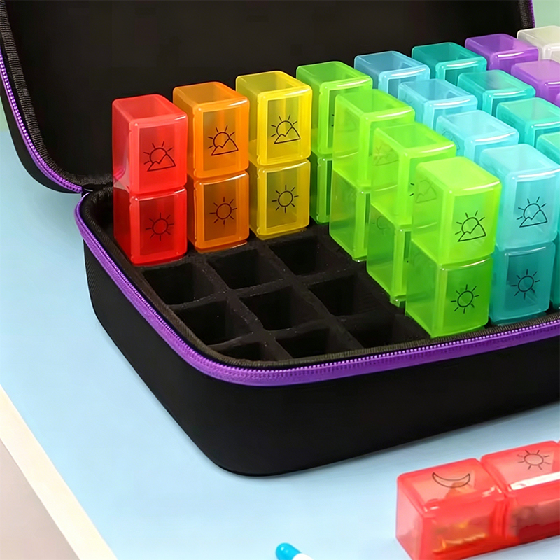Monthly Large-Capacity Pill Organizer with Pouch / Carry Case
