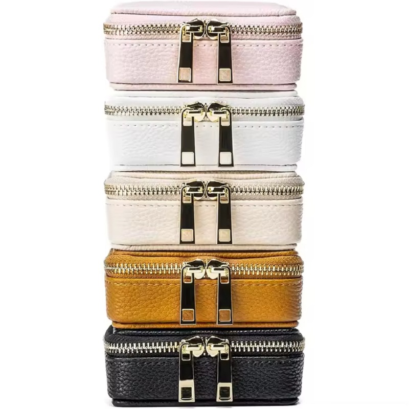 Removable 7-Day Travel Pill Organizer